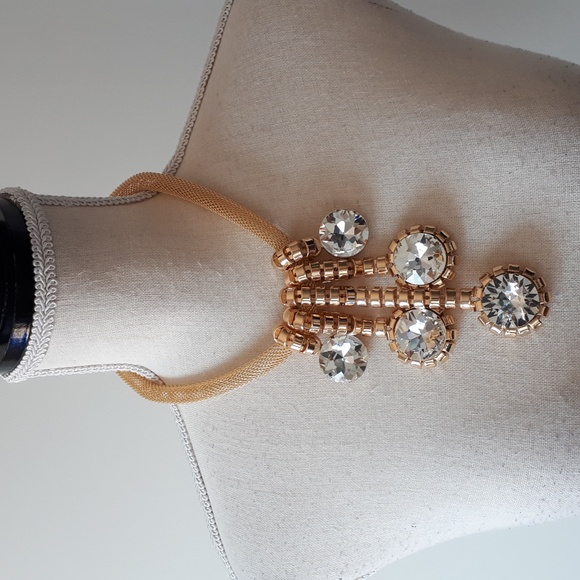 Gold and crystal necklace - Picture 1 of 4